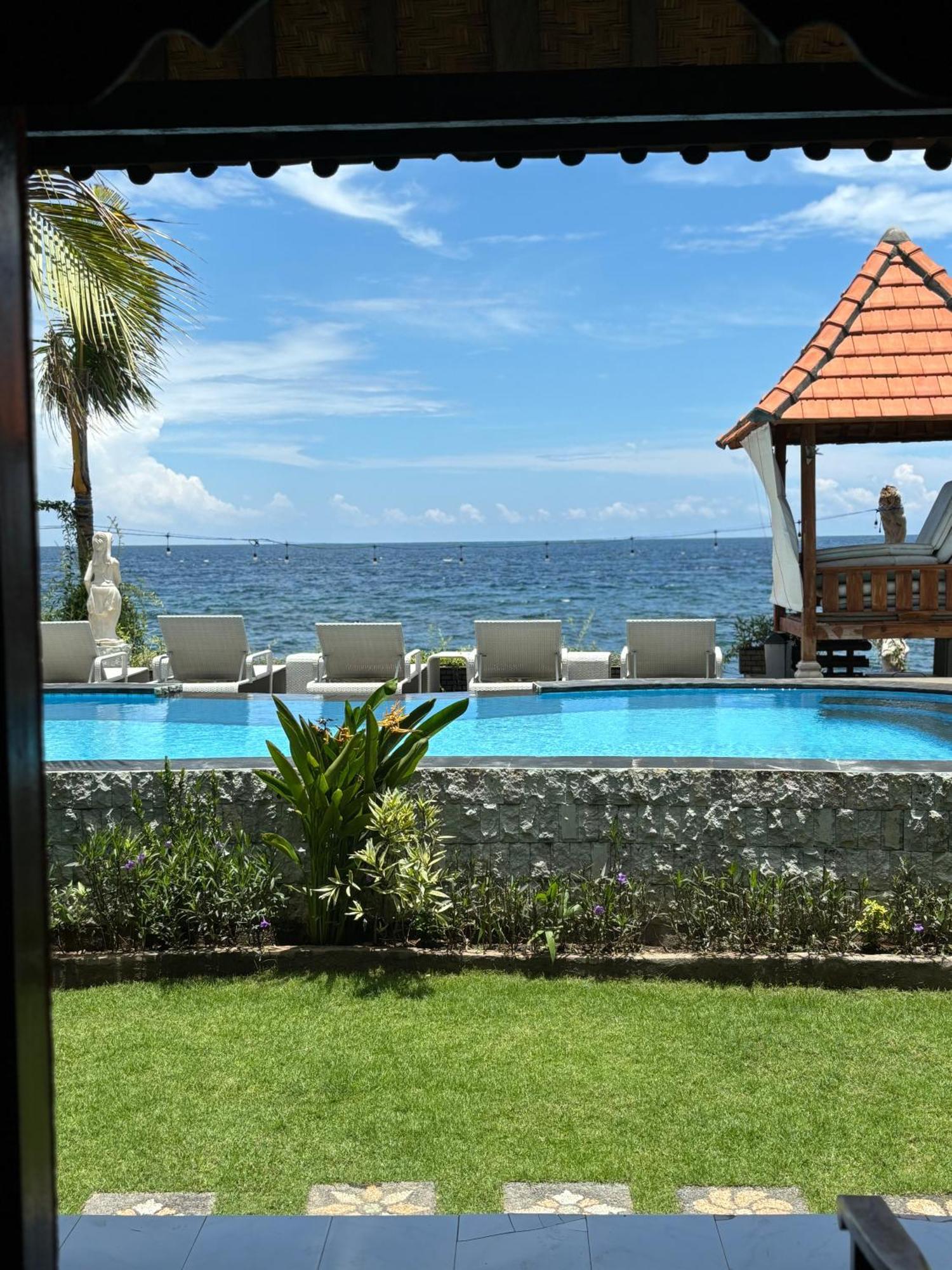 Bahari Beach Amed Bagian luar foto