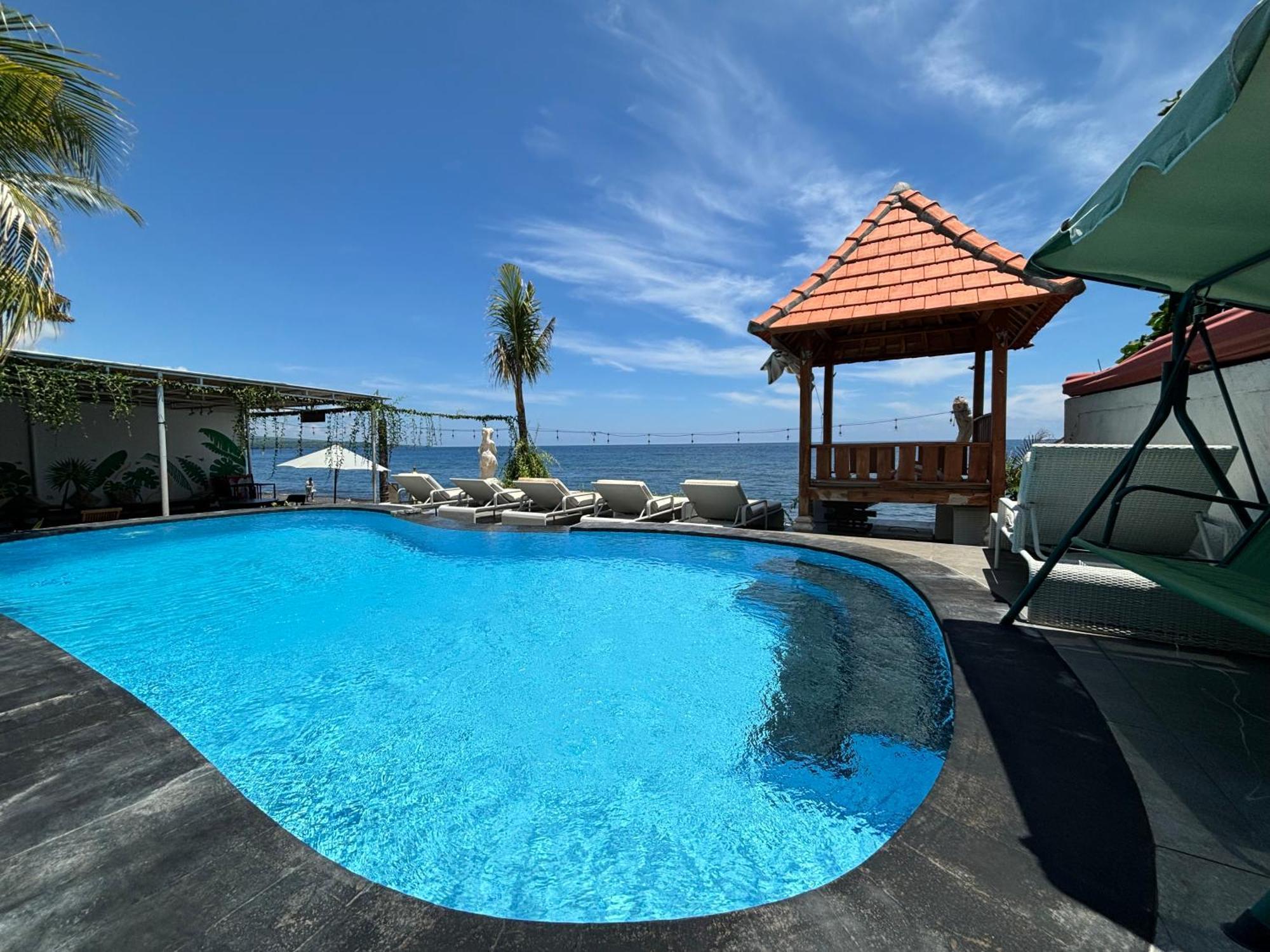 Bahari Beach Amed Bagian luar foto
