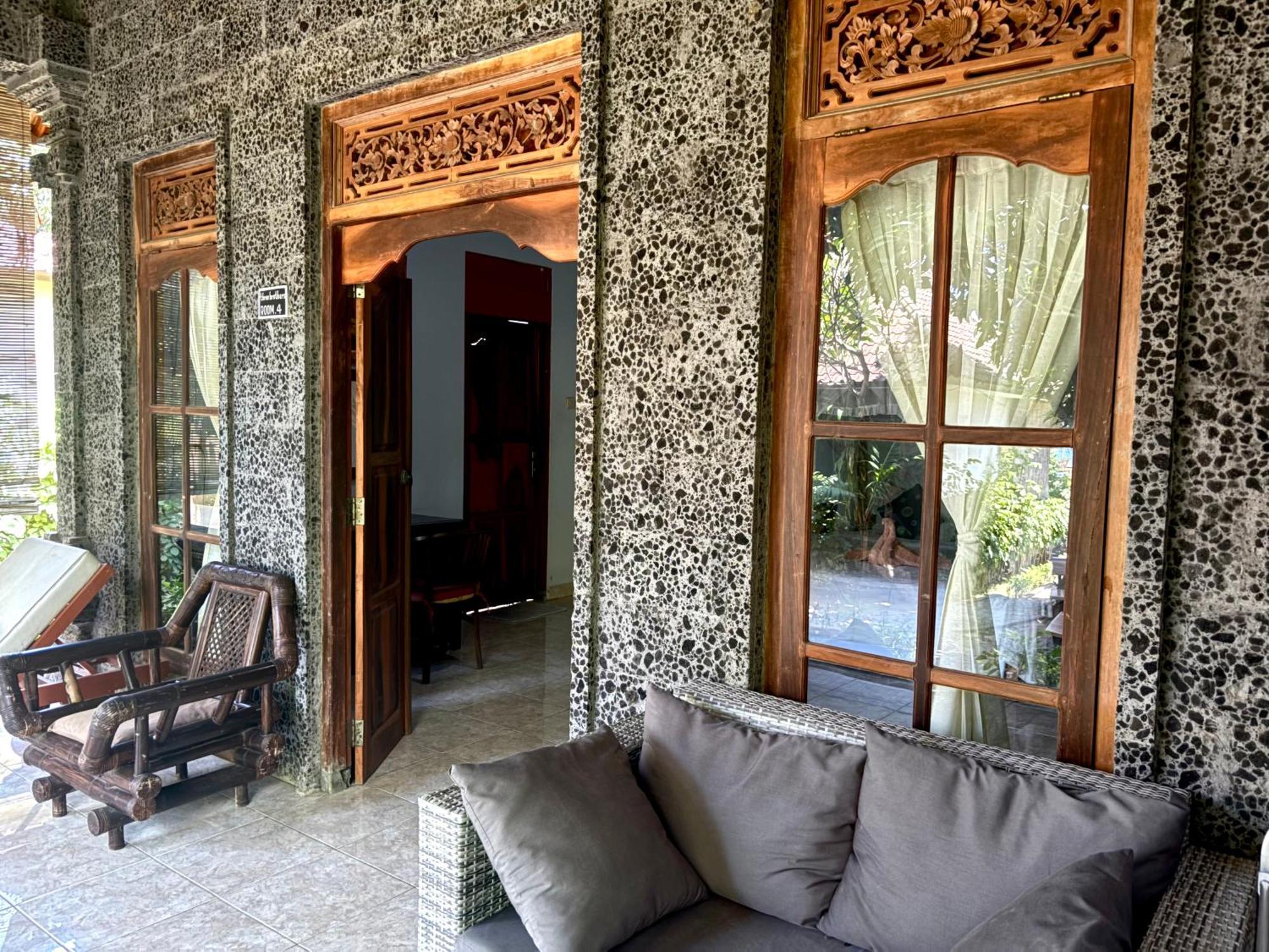 Bahari Beach Amed Bagian luar foto